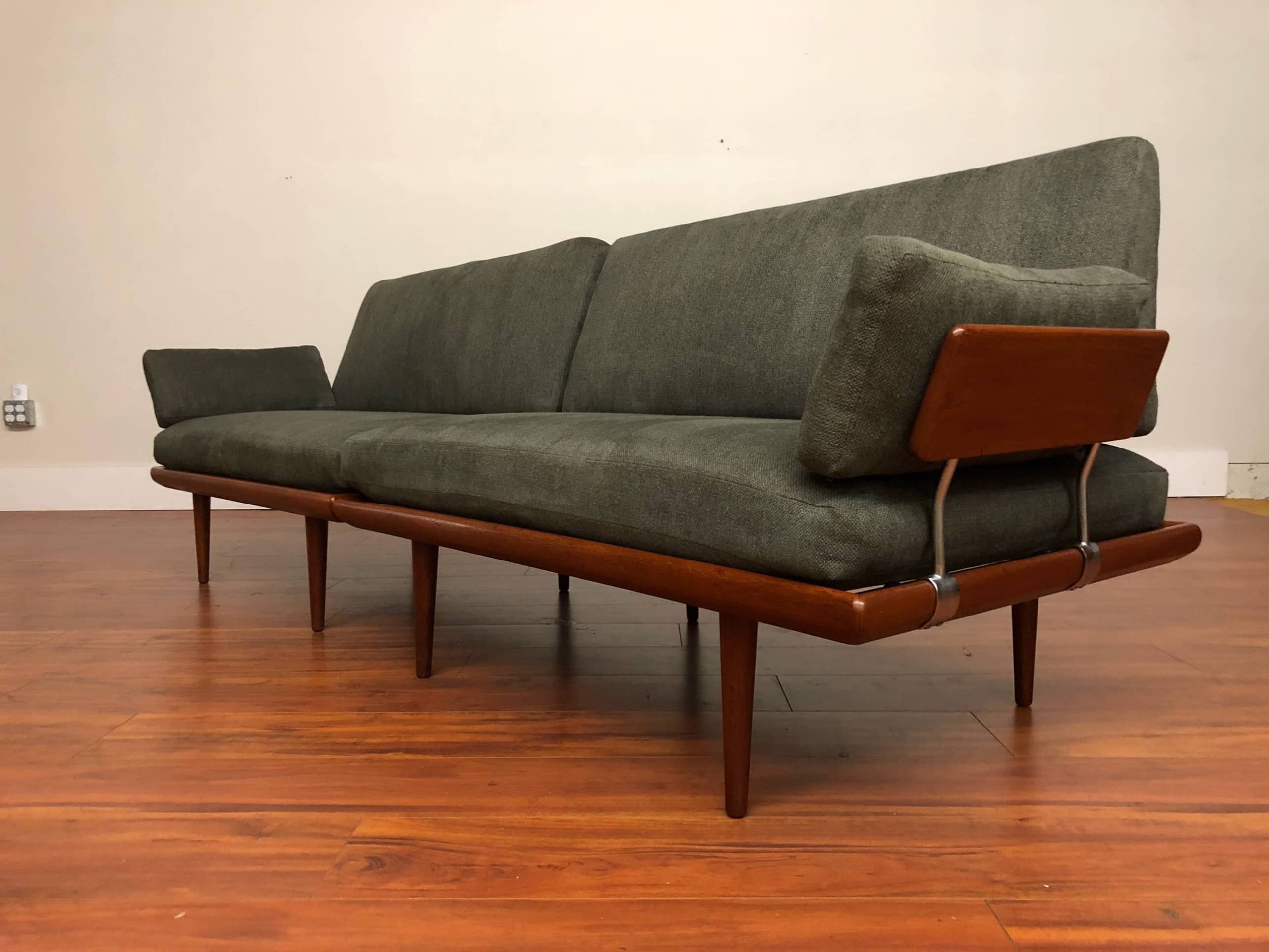 SOLD - France & Son Peter Hvidt 