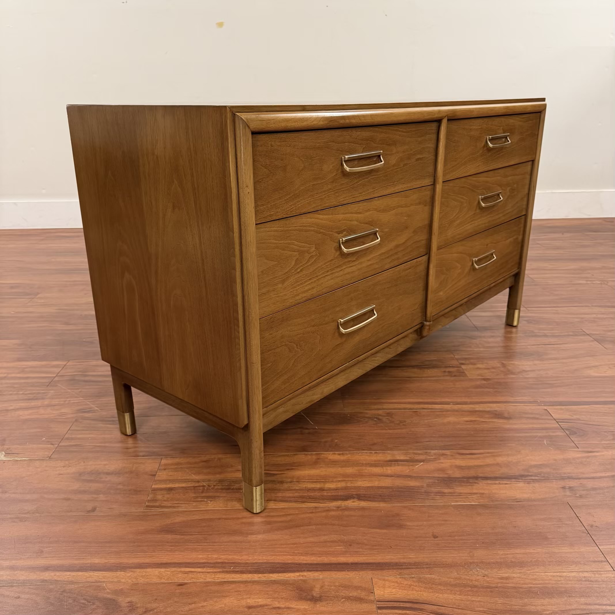 Furniture - Modern to VintageModern to Vintage